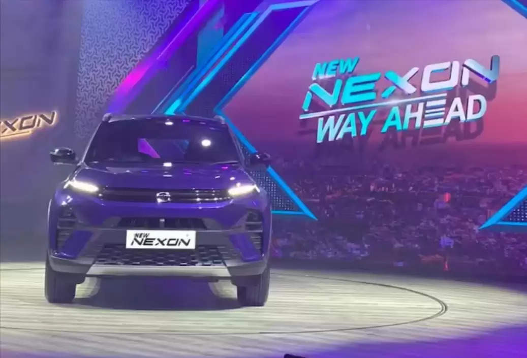 Tata Nexon Facelift: लॉन्च से पहले नेक्सॉन फेसलिफ्ट की तस्वीरें आई सामने, देखें इस बार क्या हुआ बदलाव